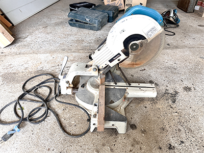 卓上スライド丸ノコ